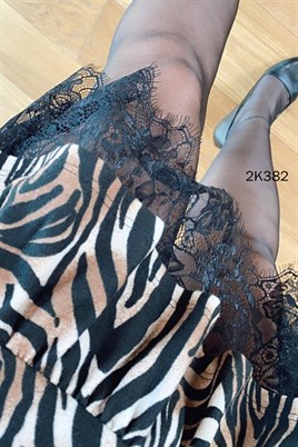 Eteği Dantel Zebra Desenli Elbise
